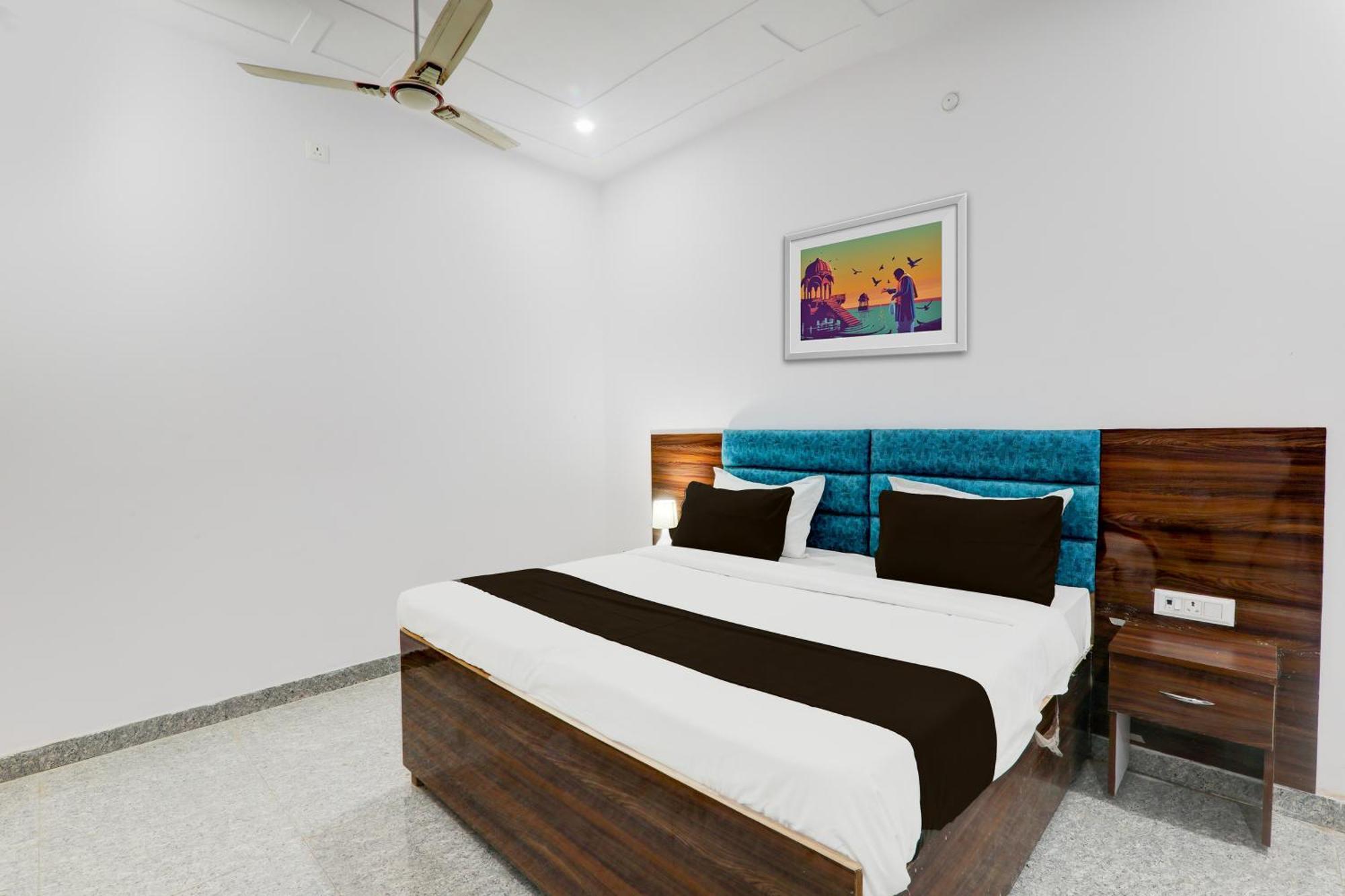Hotel O White House Hasanganj Bagian luar foto