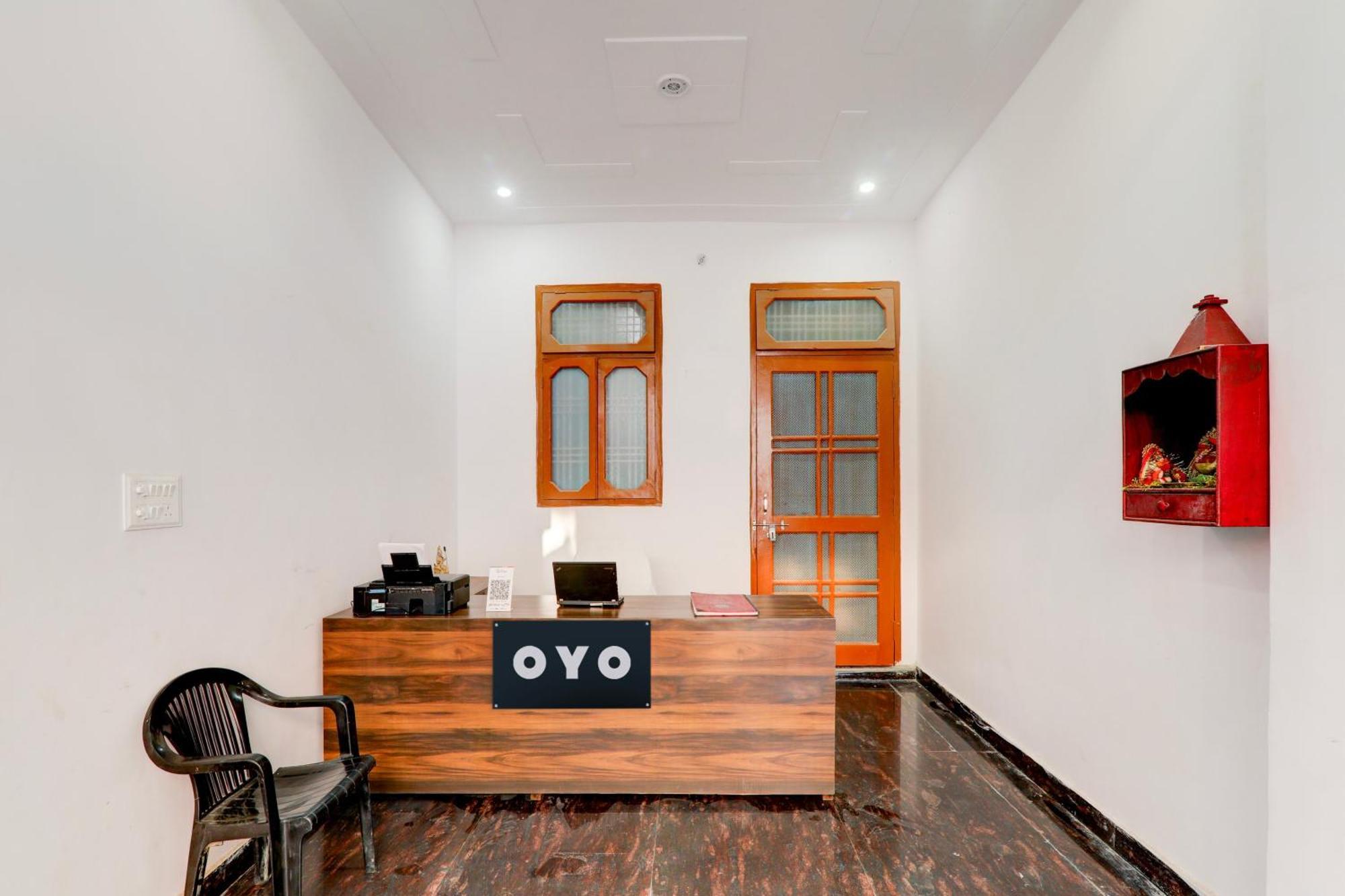 Hotel O White House Hasanganj Bagian luar foto