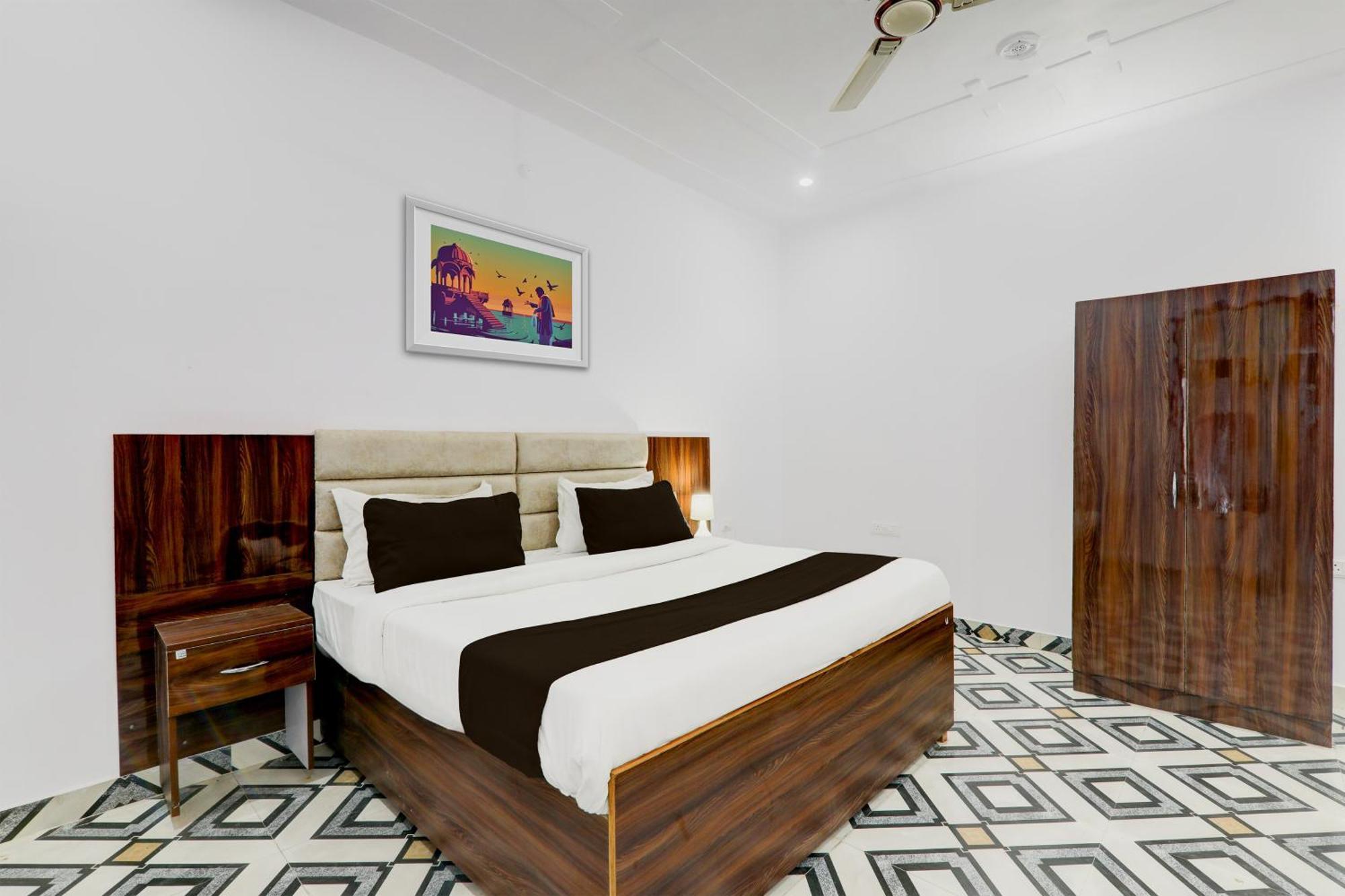 Hotel O White House Hasanganj Bagian luar foto